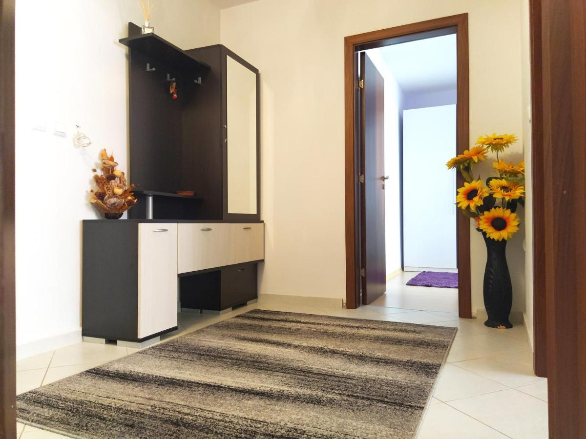 Modern Apartment In Burgas City Eksteriør billede