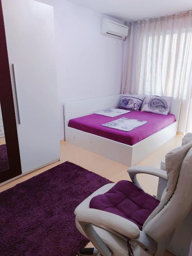 Modern Apartment In Burgas City Eksteriør billede