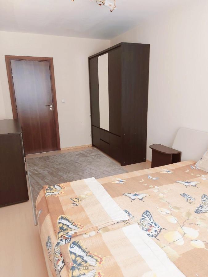 Modern Apartment In Burgas City Eksteriør billede
